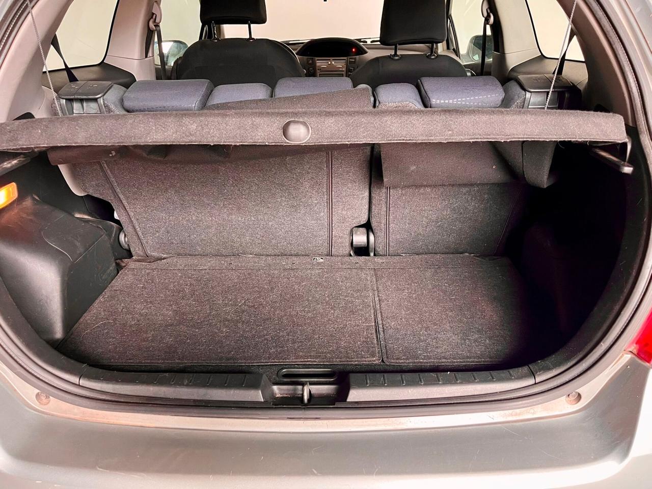 Toyota Yaris 1 .4 d4d NAVI