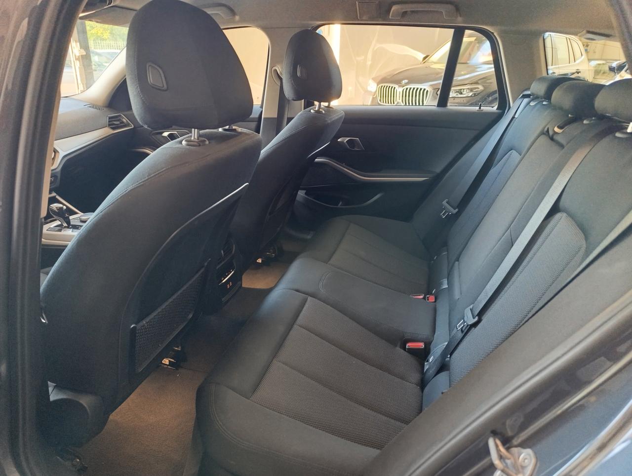 BMW 320 d Touring mhev 48V Business Advantage auto