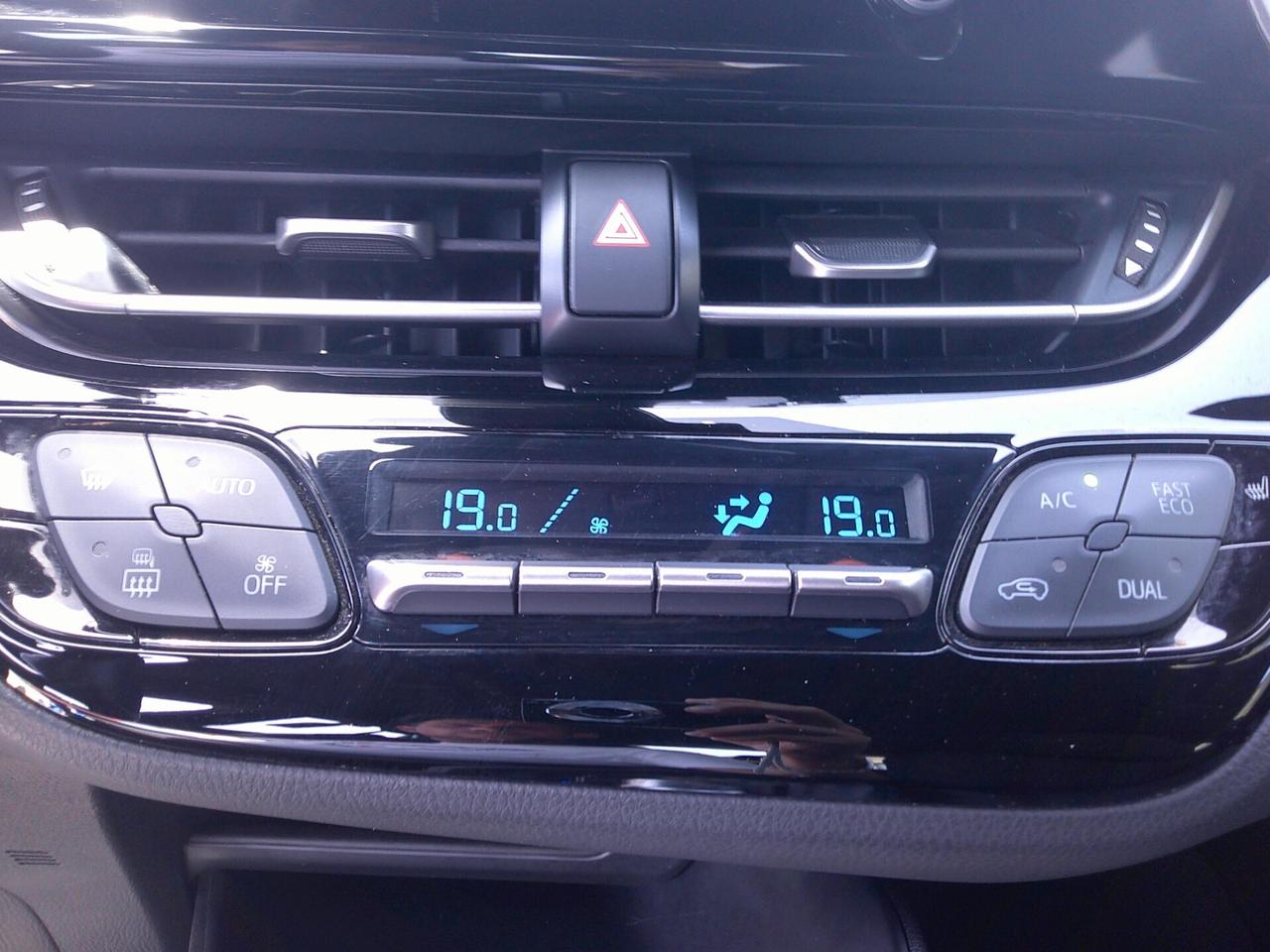 Toyota C-HR 1.8 Hybrid E-CVT Active