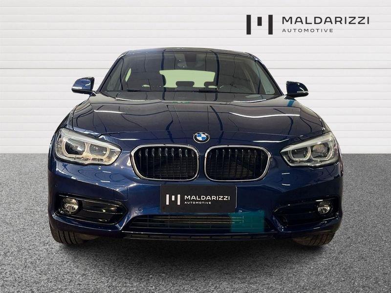 BMW Serie 1 F/20-21 2015 116d Sport 5p auto my18