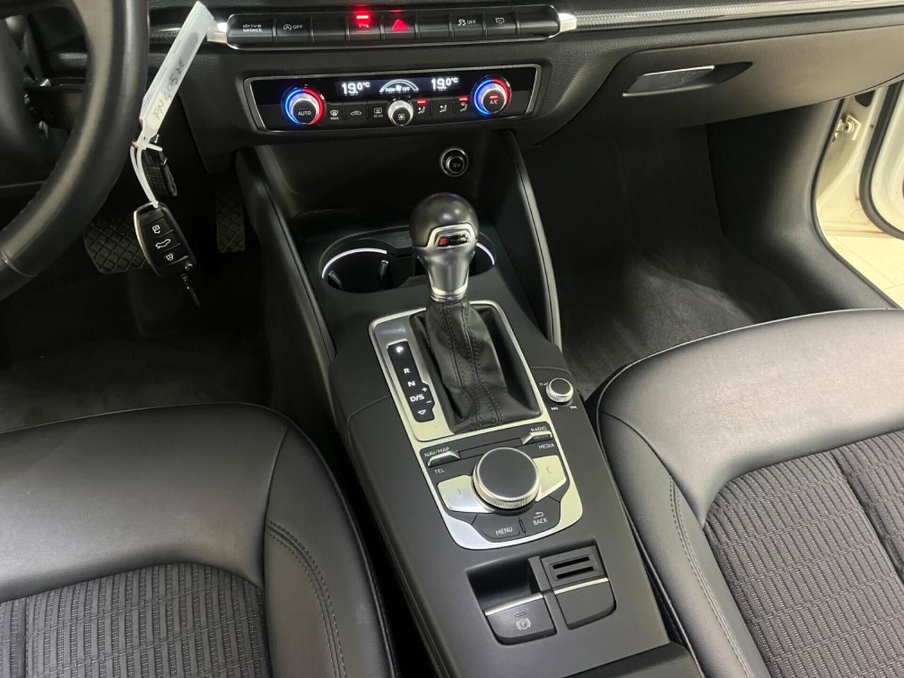 Audi A3 SPB 2.0 150cv TDI S tronic Sport