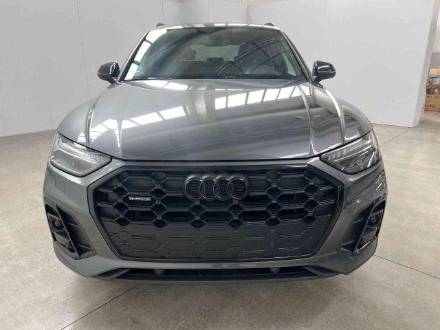 AUDI Q5 40 TDI 204 CV quattro S tronic Identity Black