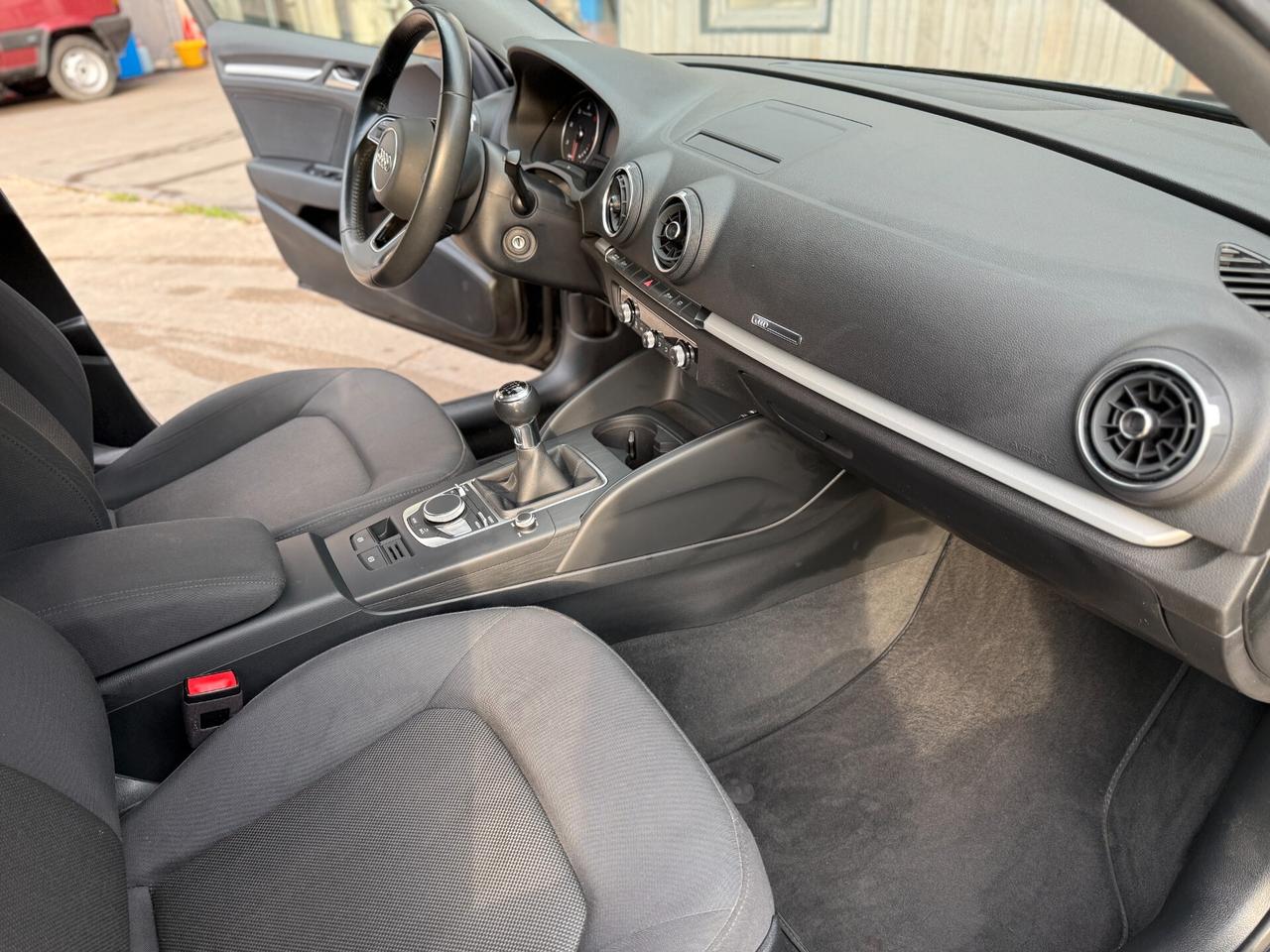 AUDI A3 SPB 2.0 TDI BUSINESS 150CV