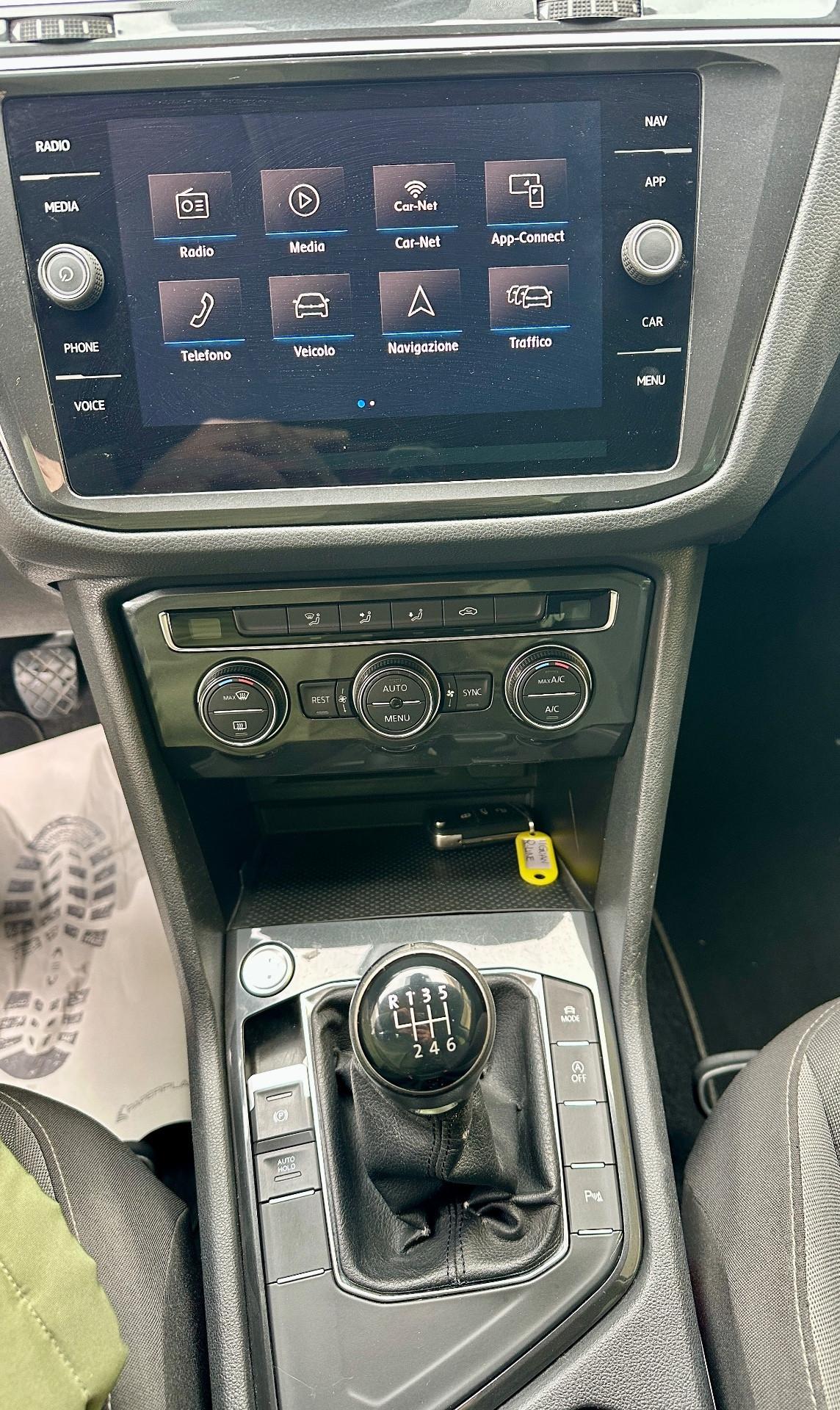 Volkswagen Tiguan 1.6 TDI R-LINE