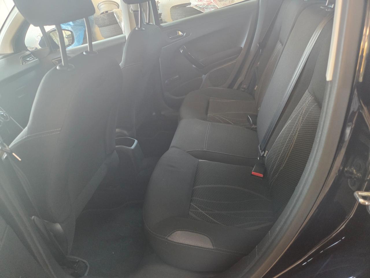 Peugeot 208 1.4 HDi 68 CV 5 porte KM.77000!!! 2015