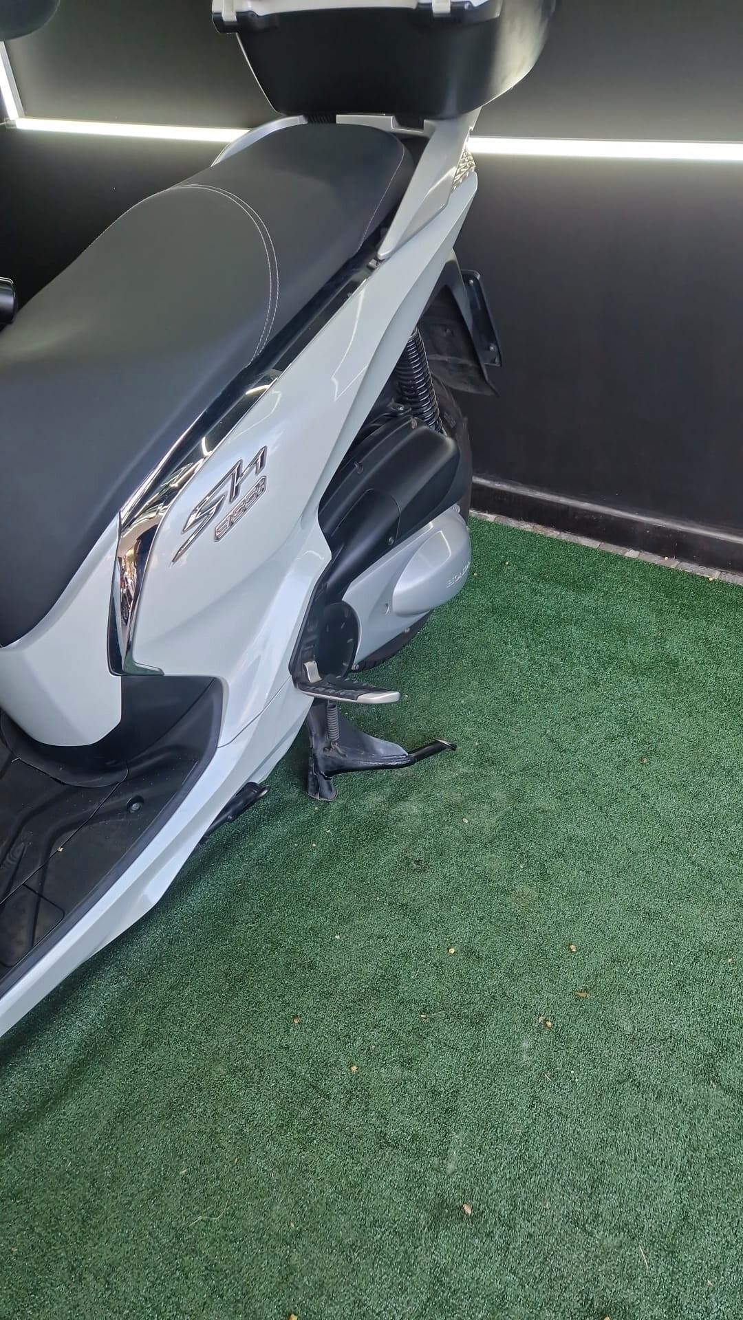 Honda SH 300