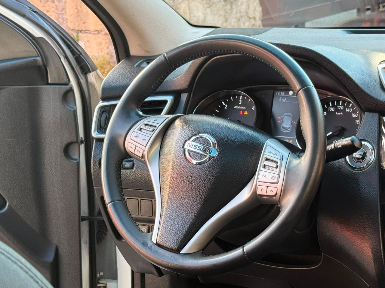Nissan Qashqai 1.5 dCi 110cv Tekna - 2014
