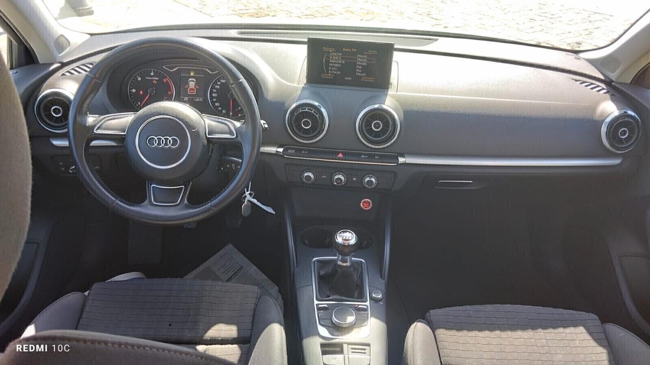 Audi A3 SPB 1.6 TDI 105 CV CR Ambiente