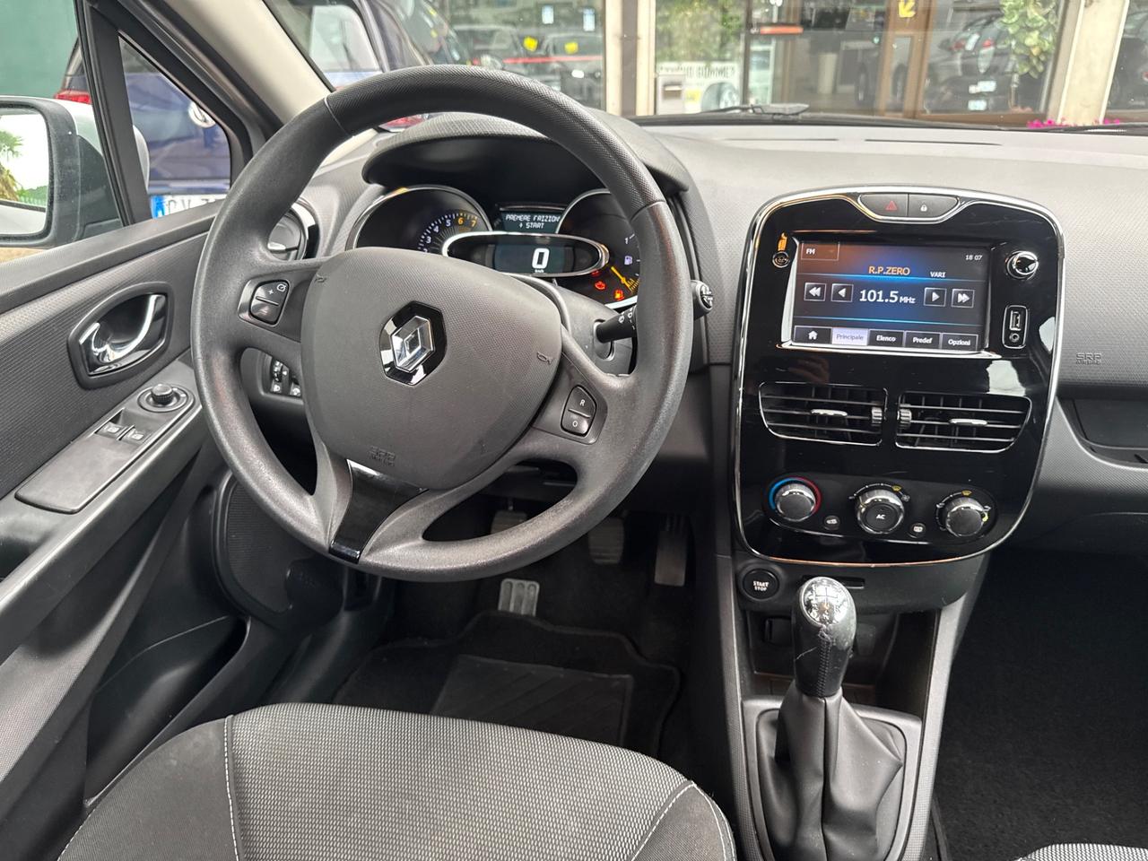Renault Clio 1.2 Expression 2013
