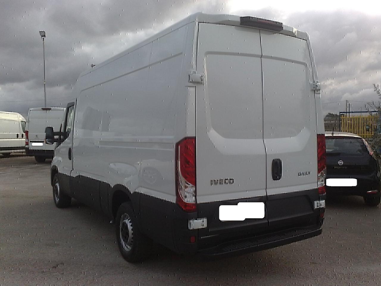 Iveco Daily 35s15 FURGONE DI SERIE - 2014