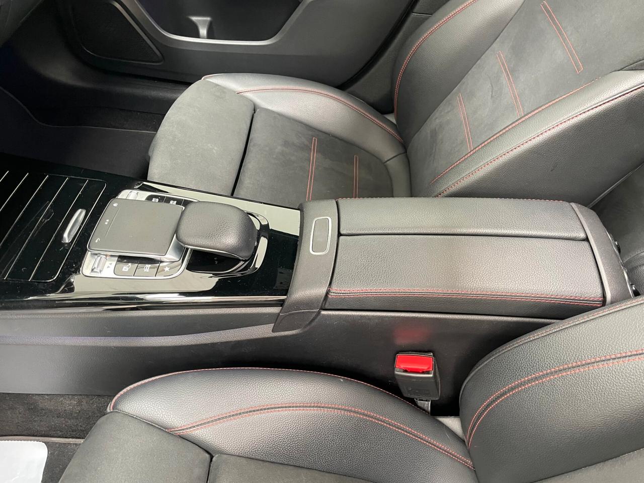 Mercedes-benz A 200 1.3 163CV Automatic Premium AMG