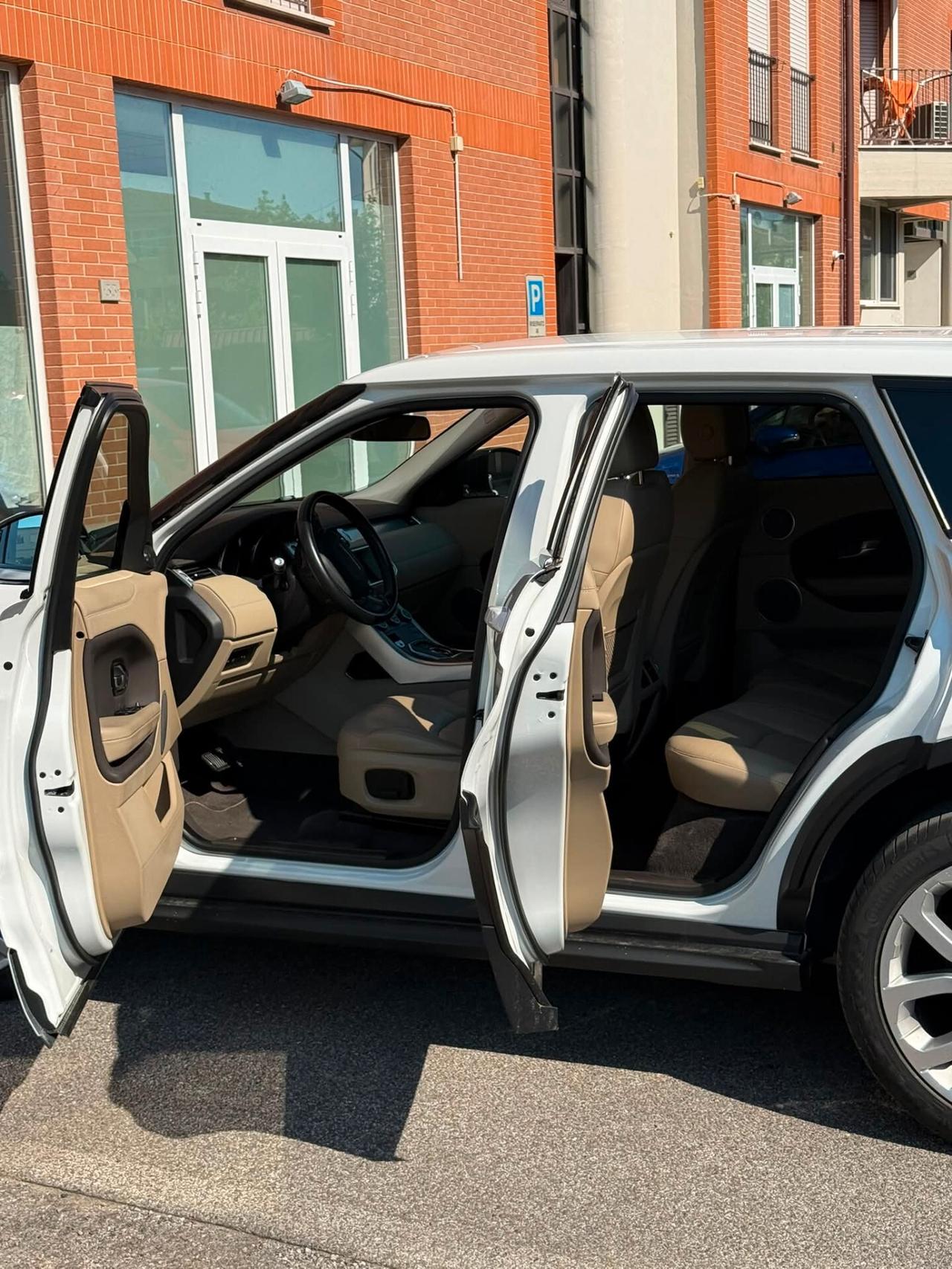 Land Rover Range Evoque 2.0 TD4 180 CV 5p. HSE