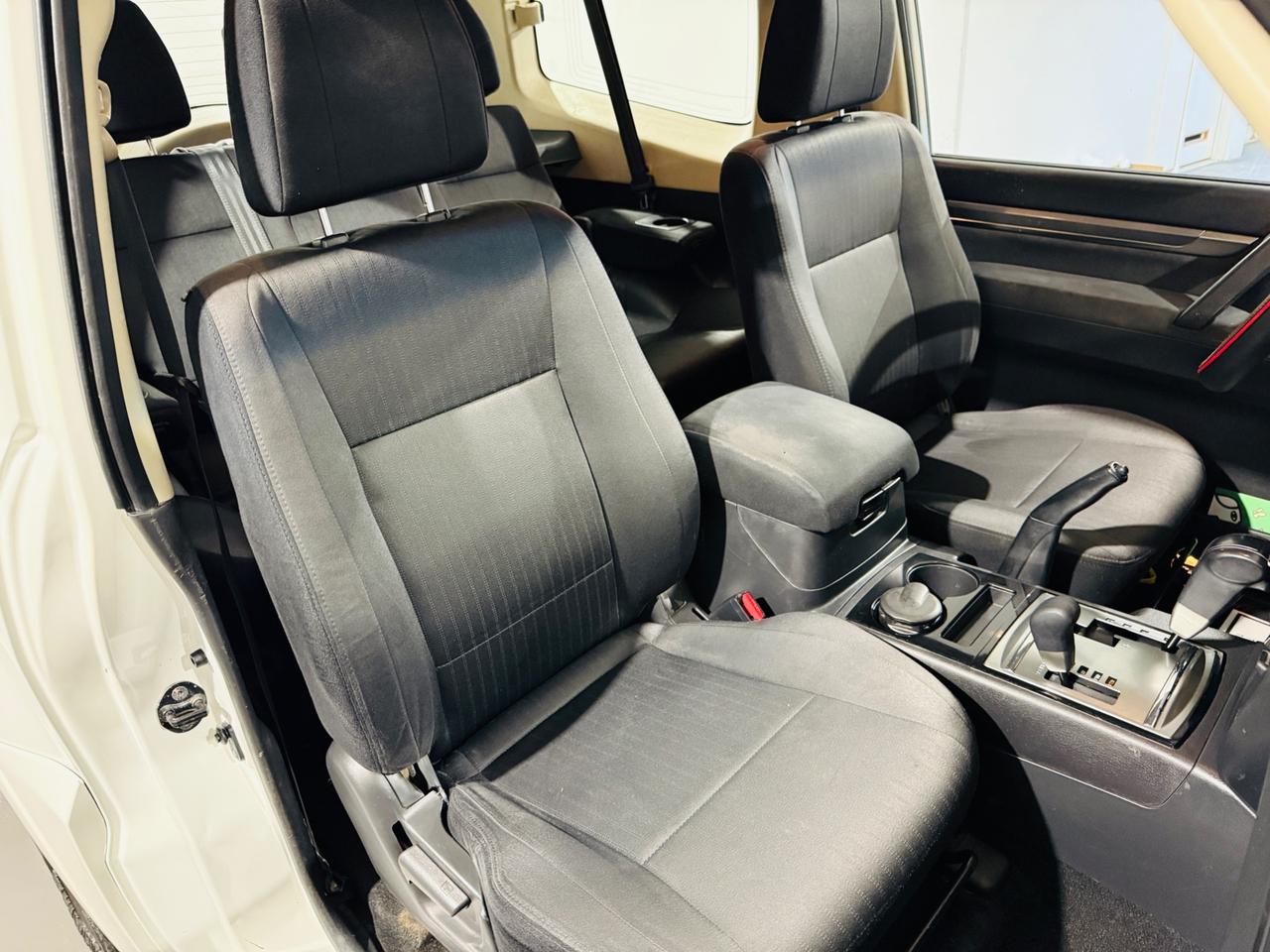 Mitsubishi Pajero 3.2 DI-D 16V aut. 3p.*VERRICELLO*GANCIO TRAINO*AUTOMATICA*