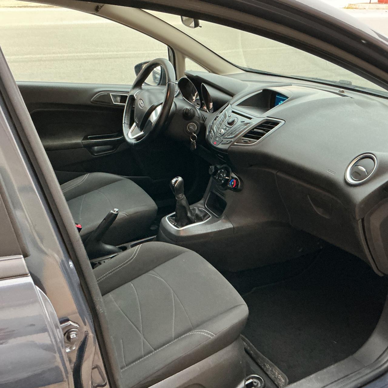 Ford Fiesta 1.5 TDCi 75CV 5 porte Business