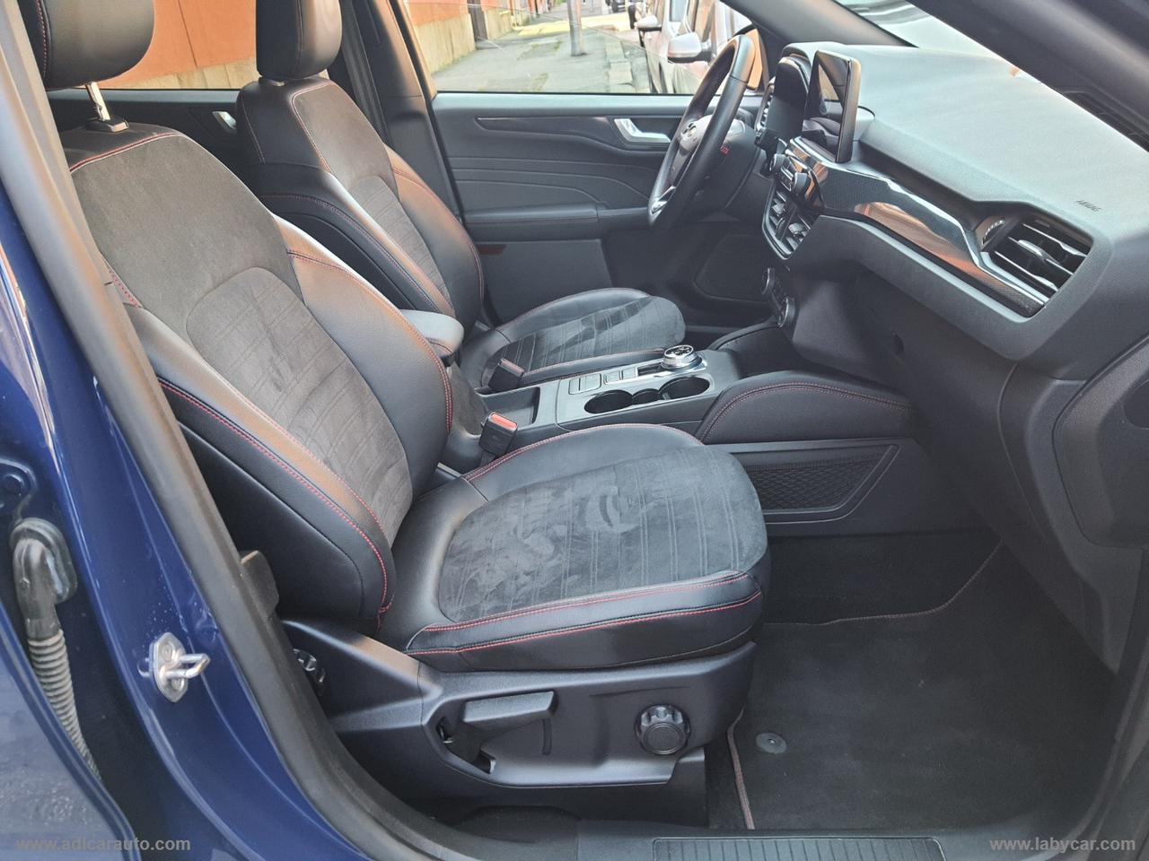 FORD Kuga 2.5 Full Hybrid 190 CVT 2WD ST-Line