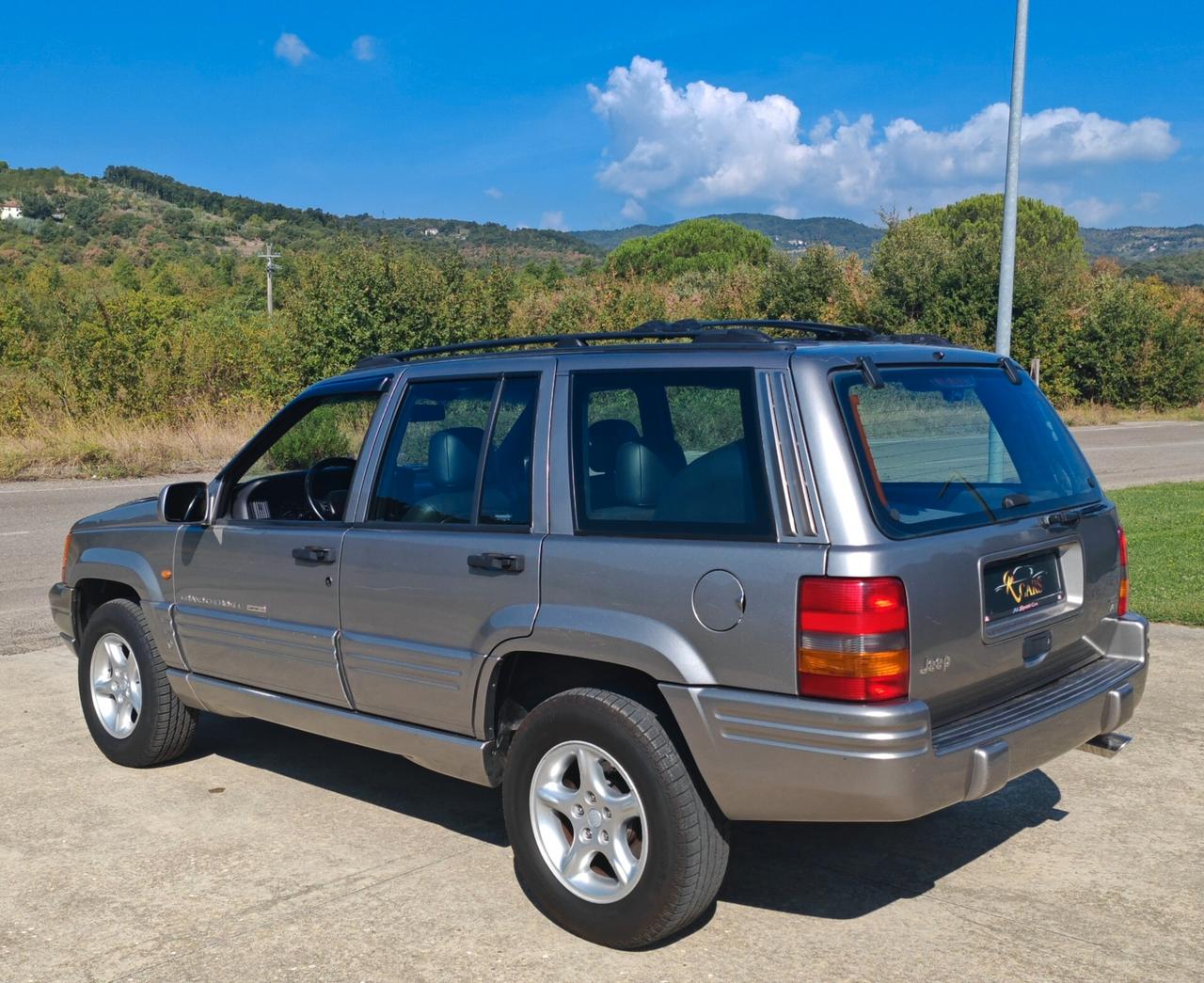 Jeep Grand Cherokee 5.9 4WD Quadra-Trac Limited LX
