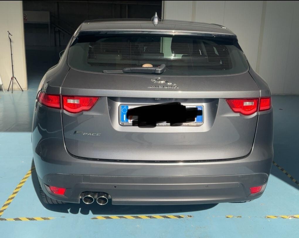 Jaguar F-Pace 2.0 D 180 CV AWD