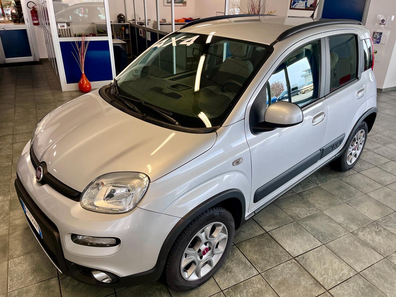 Fiat Panda 0.9 TwinAir Turbo S&S 4x4-NEOPATENTATI-