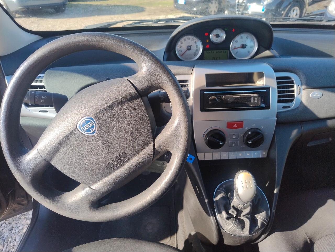 Lancia Ypsilon 1.2 69 CV Platinum