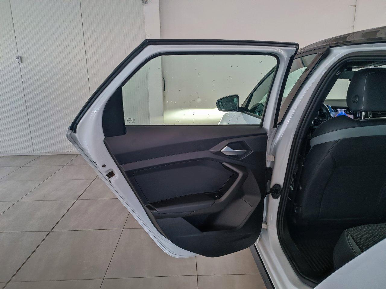 Audi A1 Allstreet 30 1.0 tfsi Identity Contrast 110cv