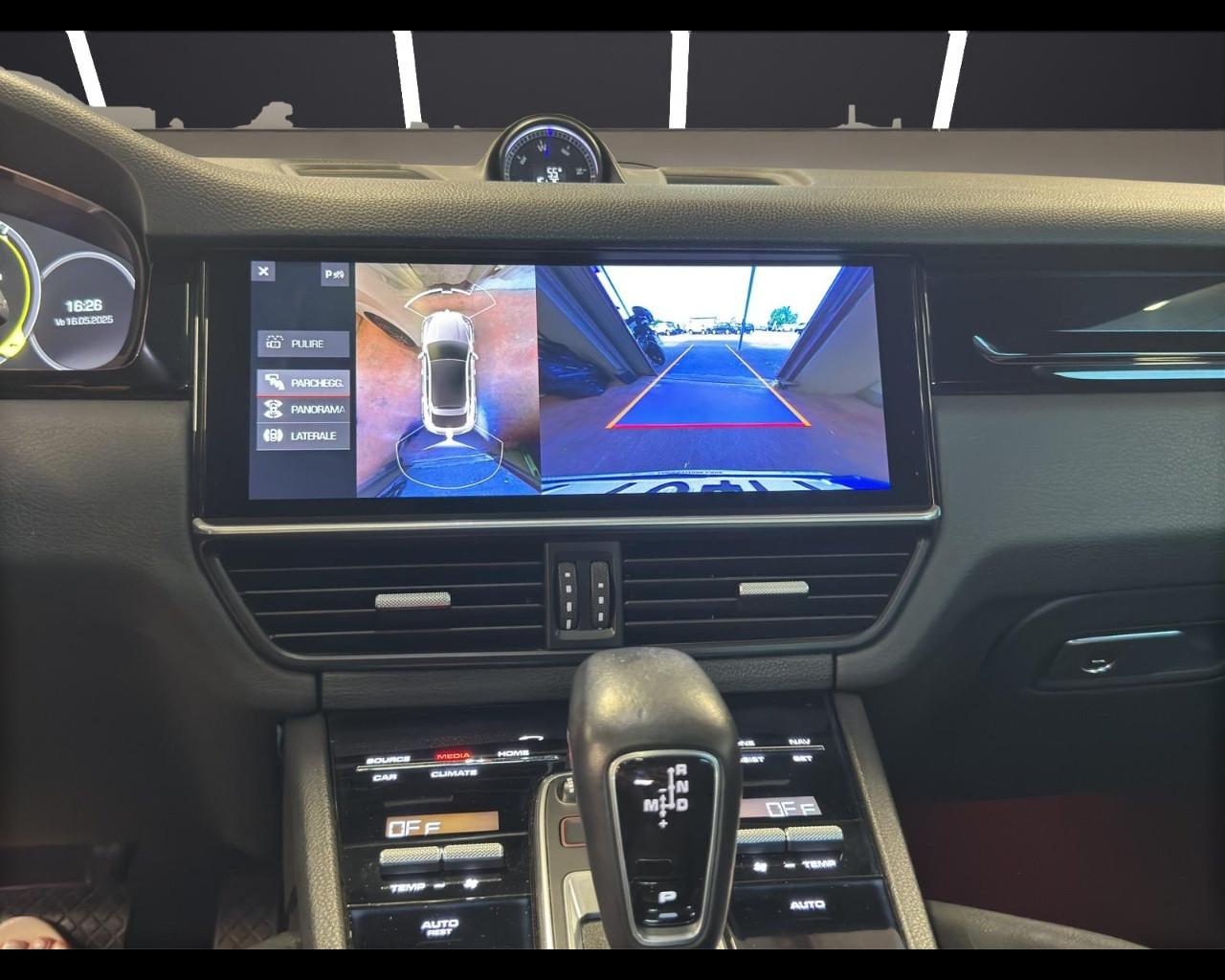 PORSCHE Cayenne Coupé - Cayenne Coupé 3.0 V6