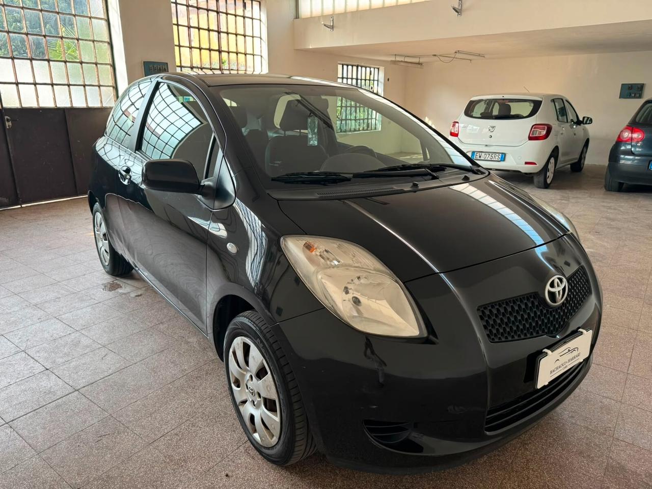 Toyota Yaris 1.0 3 porte