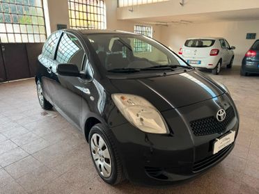 Toyota Yaris 1.0 3 porte