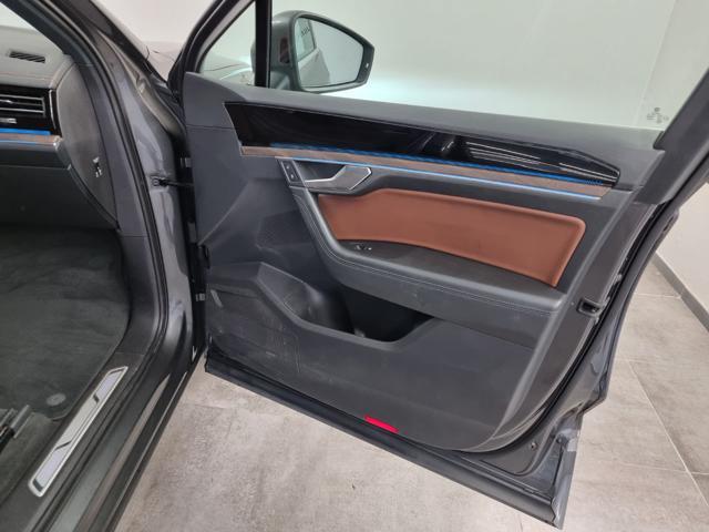 VOLKSWAGEN Touareg 3.0 V6 TDI SCR Elegance