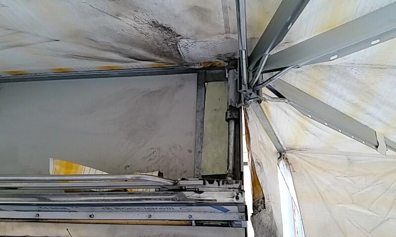 Renault Trafic 2.1 D Tenda 8 x 5 m