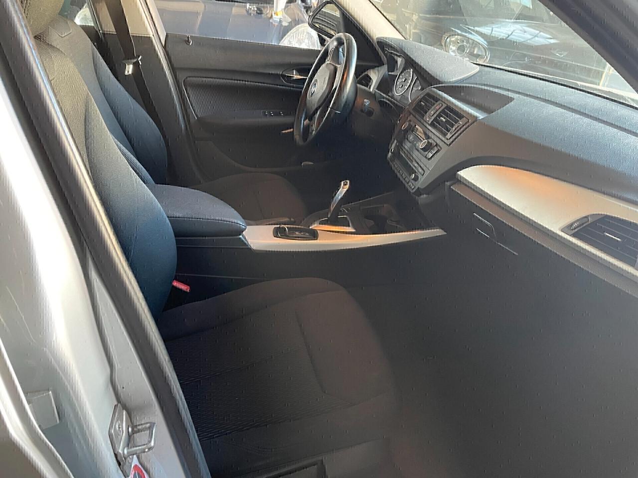 Bmw 116 116d 5p. Efficient Dynamics Urban AUTOMATICA