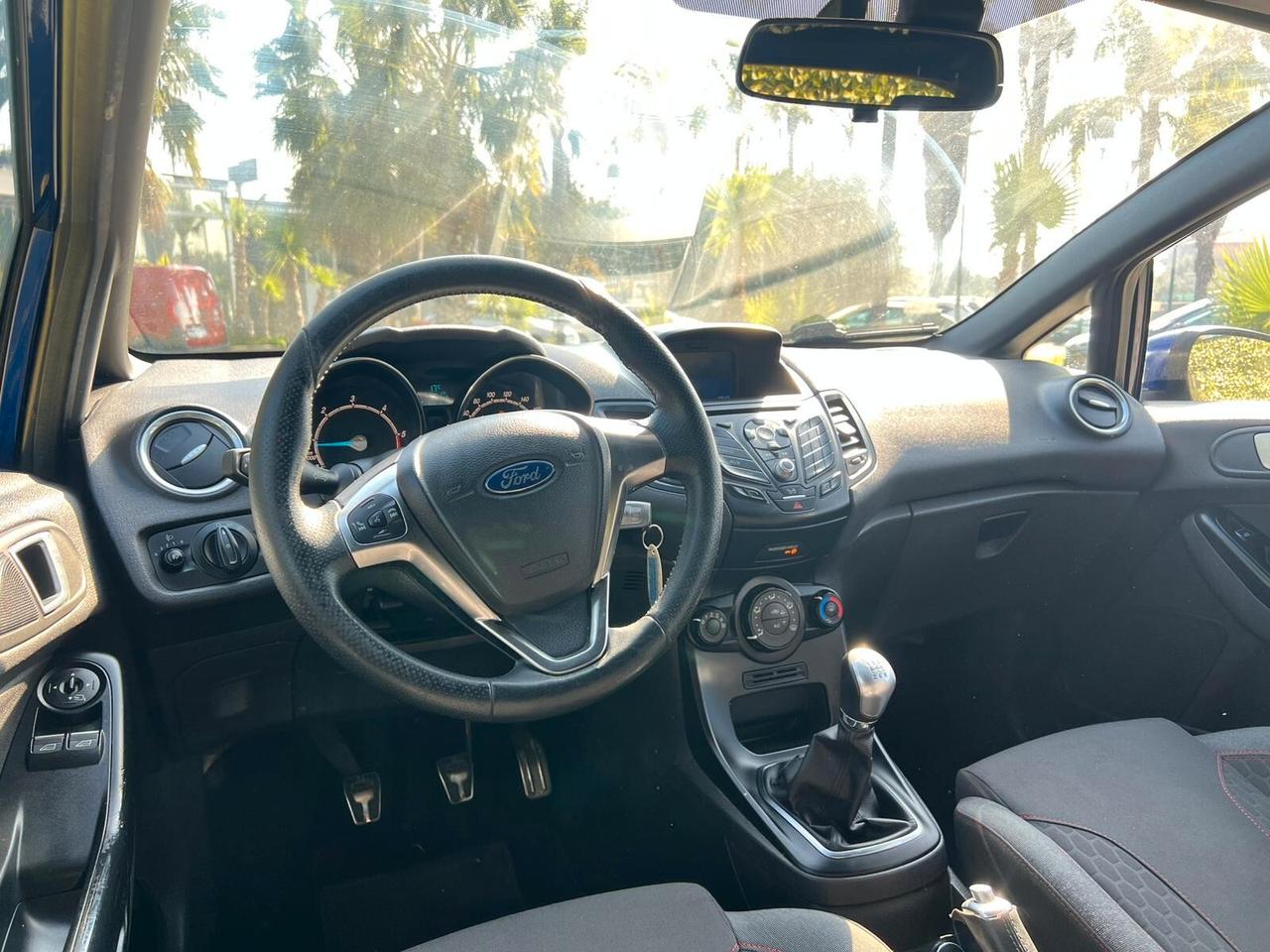 Ford Fiesta 1.5 TDCi 75CV 5 porte ST-Line