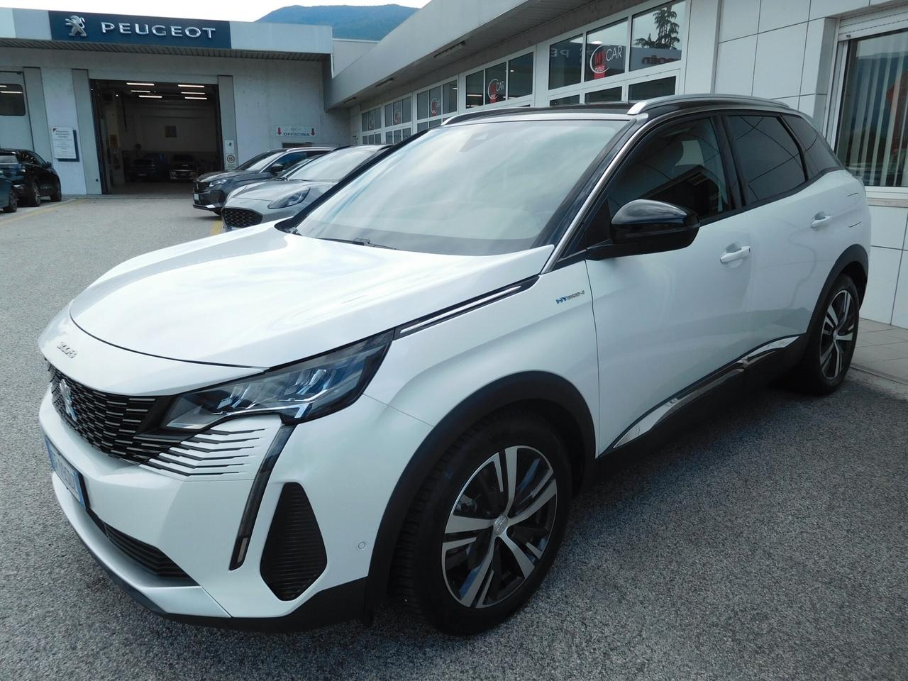 Peugeot 3008 Hybrid4 300 e-EAT8 Allure 4X4