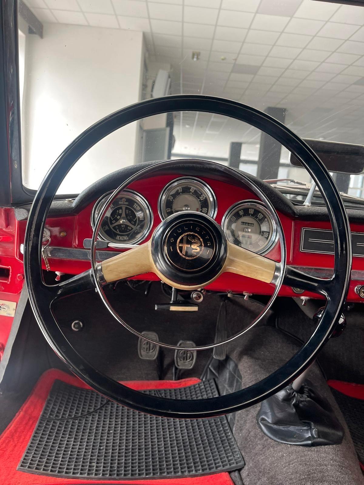 Alfa Romeo Giulietta Spider