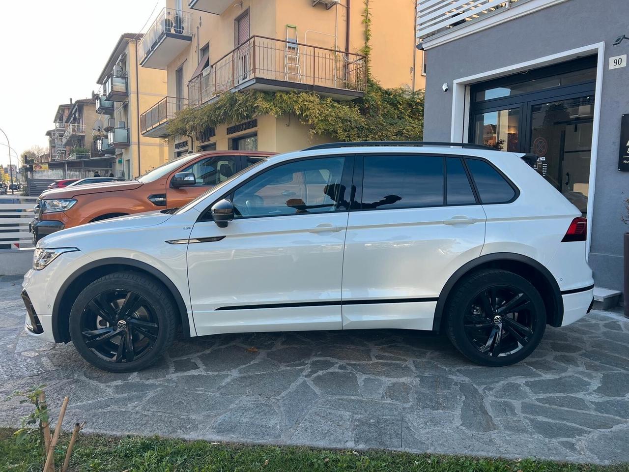 VW TIGUAN 2.0 TDI 200cv SCR DSG 4MOTION R-LINE