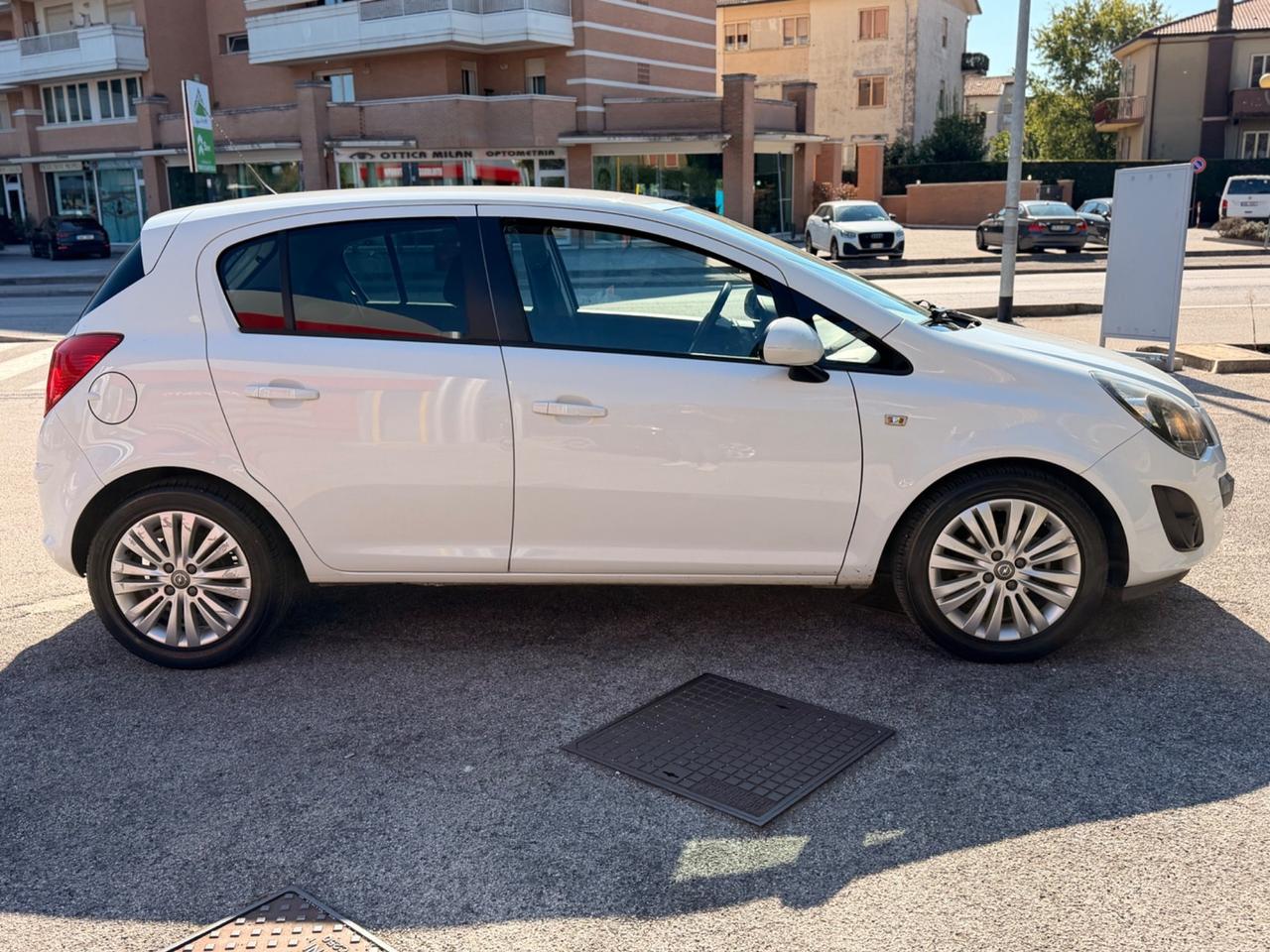 Opel Corsa 1.2 neopatentati GPL garanzia pronto uso