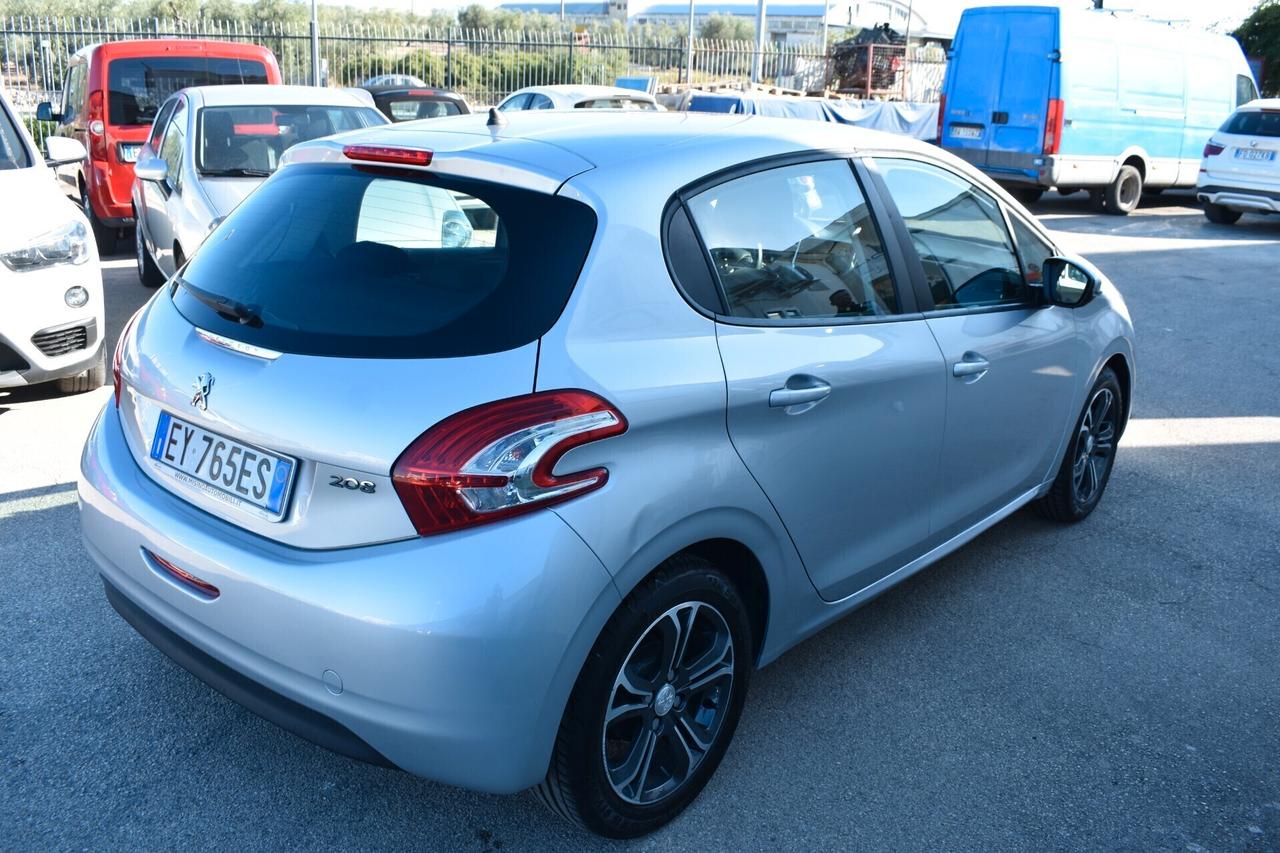 Peugeot 208 1.4 HDi 68 CV 5 porte Allure