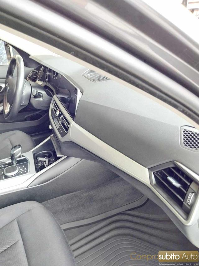 BMW 318 d Touring Luxury