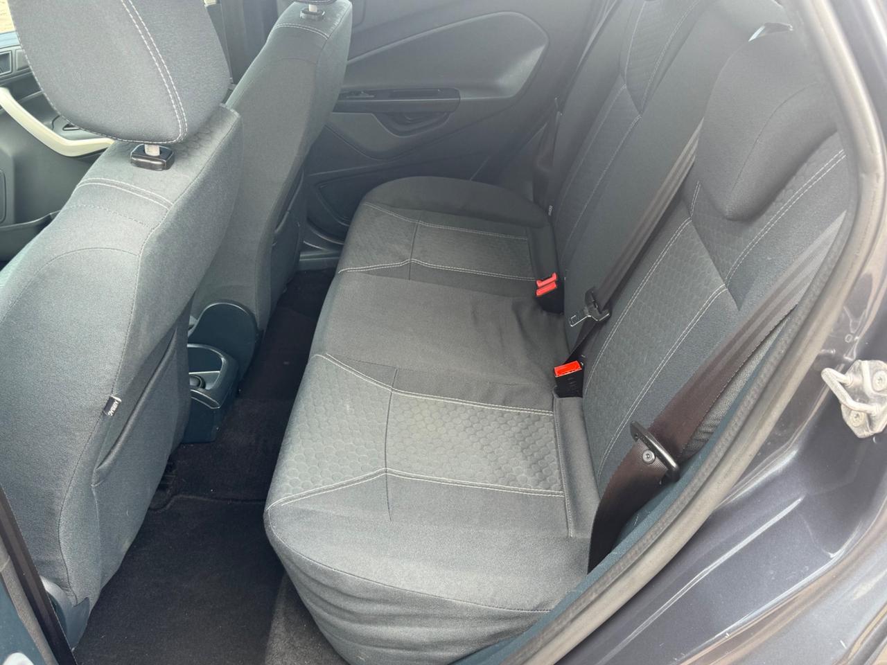 Ford Fiesta 1.4 5 porte Bz.- GPL Titanium