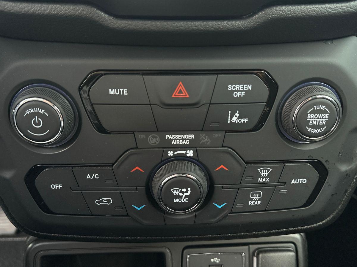 JEEP Renegade E-Hybrid My23 Longitude (Stock) 1.5 Turbo T4 E-Hybrid 130cv Fwd