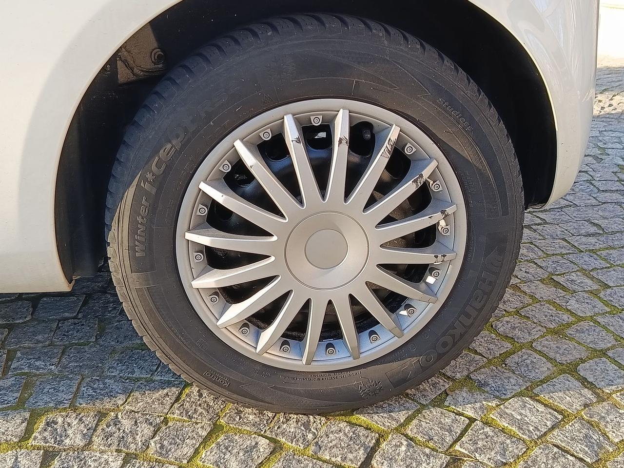 Ford Ka Titanium 1.2 #9277