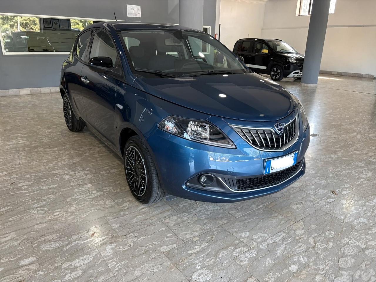 Lancia Ypsilon 1.0 FireFly 5 porte S&S Hybrid Gold