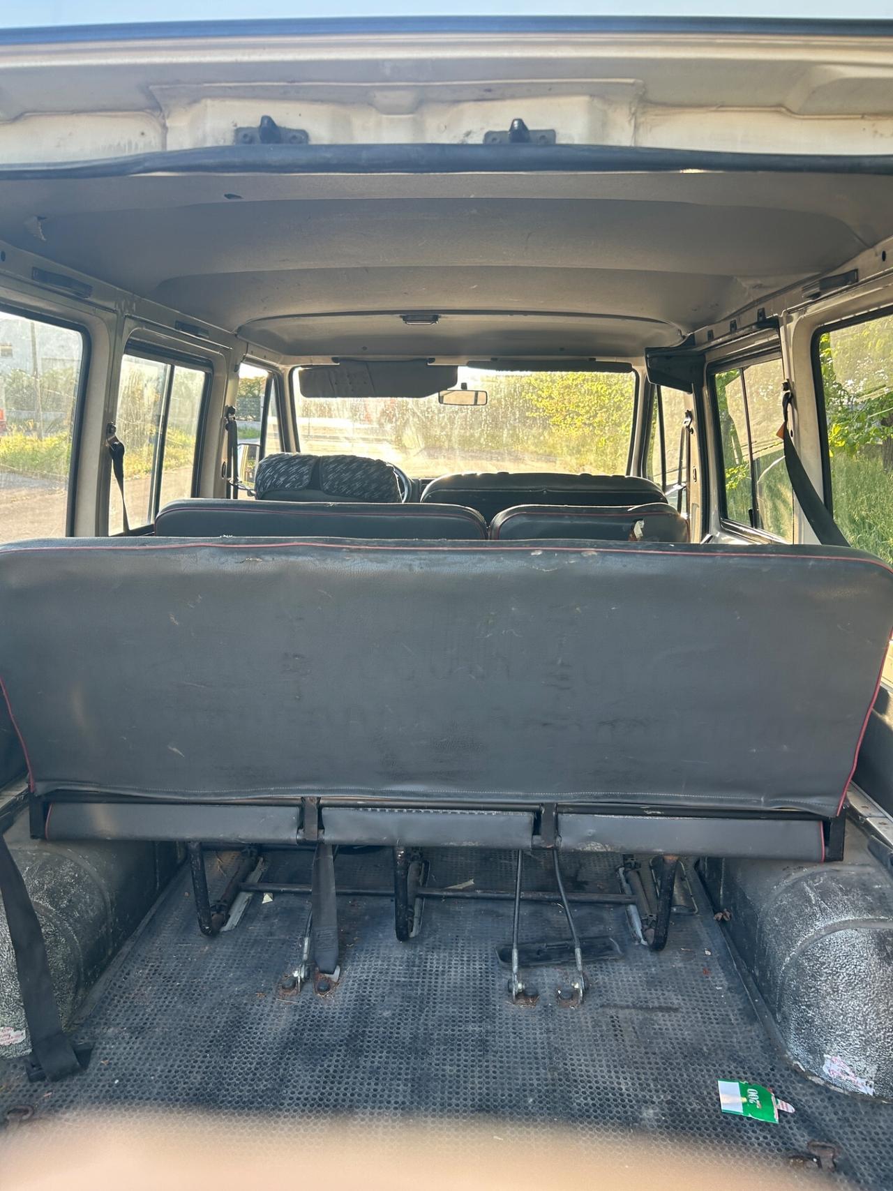 Renault Trafic furgone 4x4 posti 9