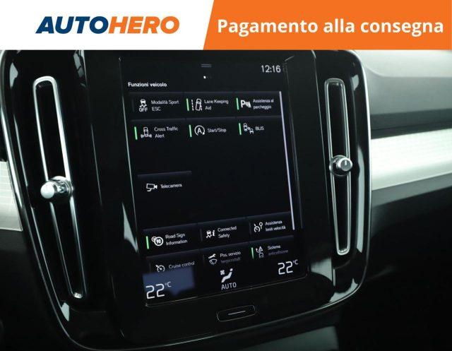 VOLVO XC40 B4 AWD Geartronic Momentum