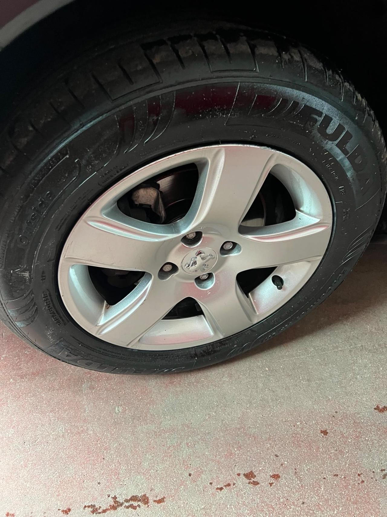 Peugeot 3008 1.6 HDi 110CV Business