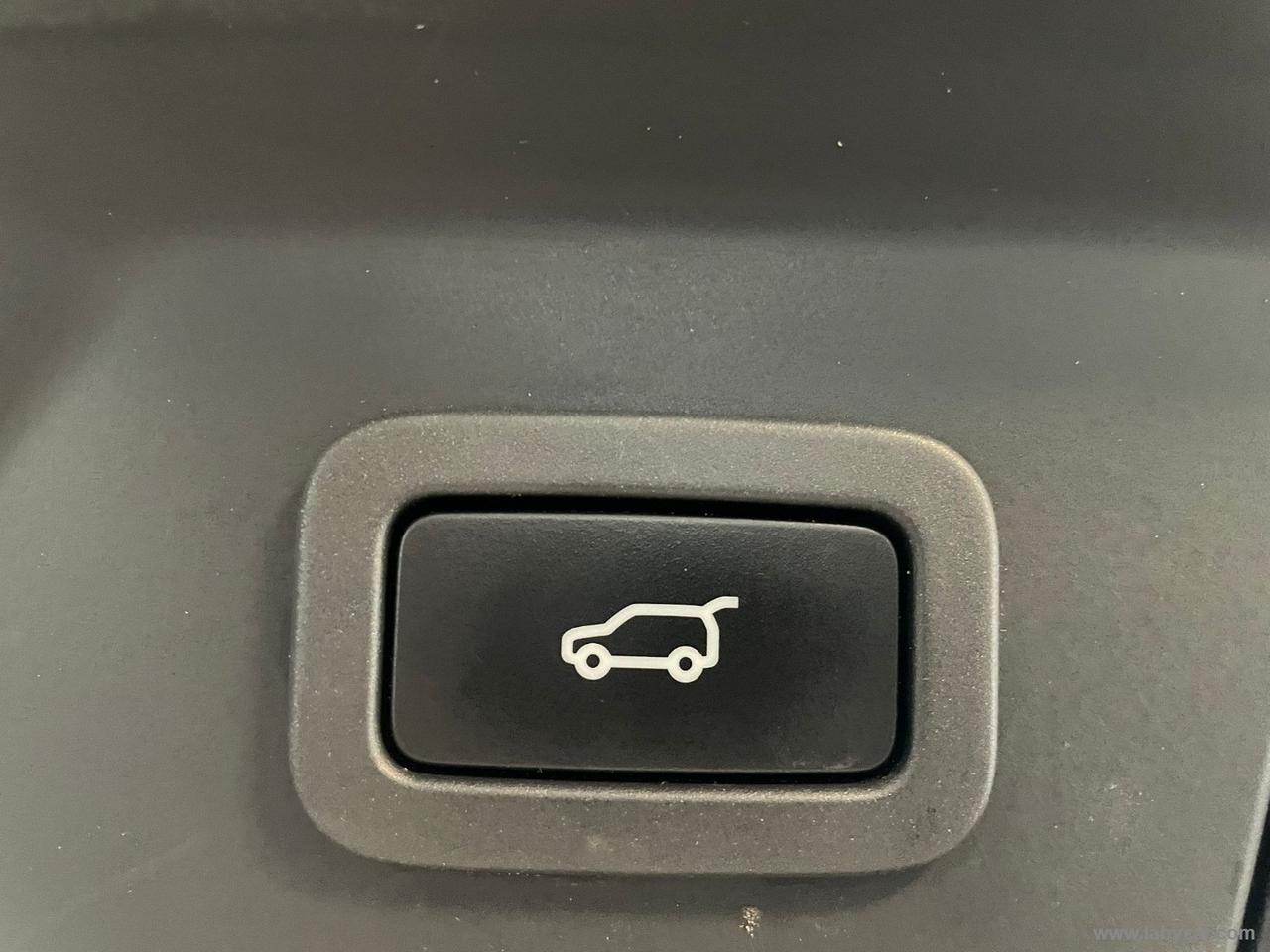 LAND ROVER RR Velar 2.0 TD4 180 CV R-Dynamic HSE