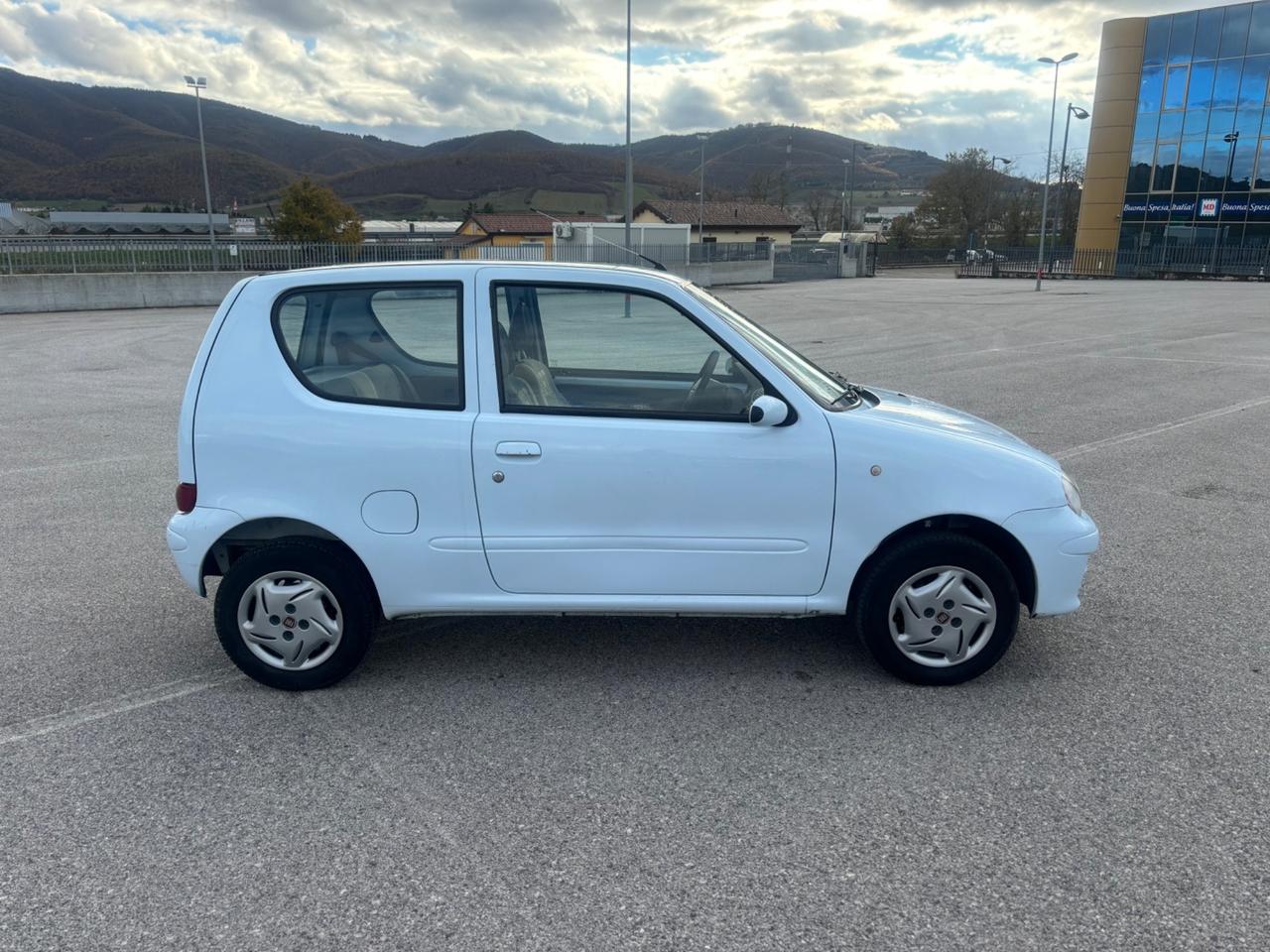 Fiat 600 1.1 Active