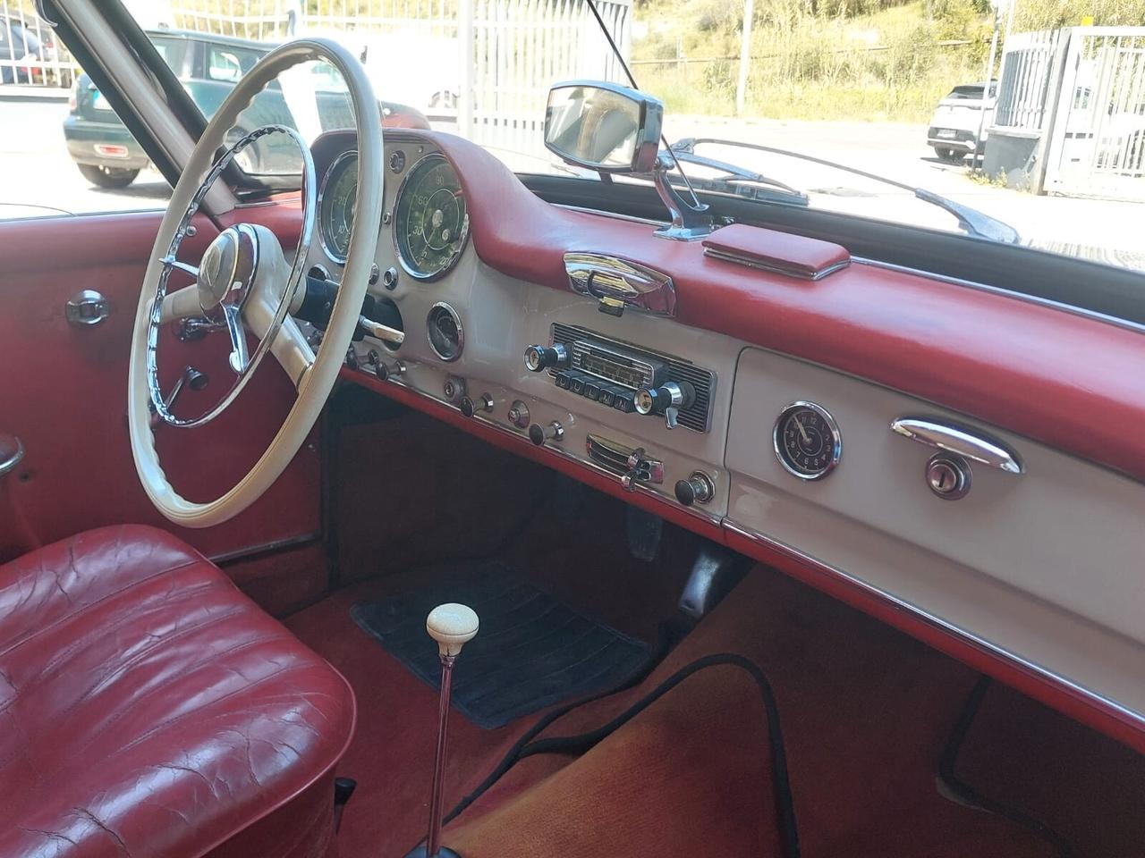 Mercedes-benz 190 SL con HardTop