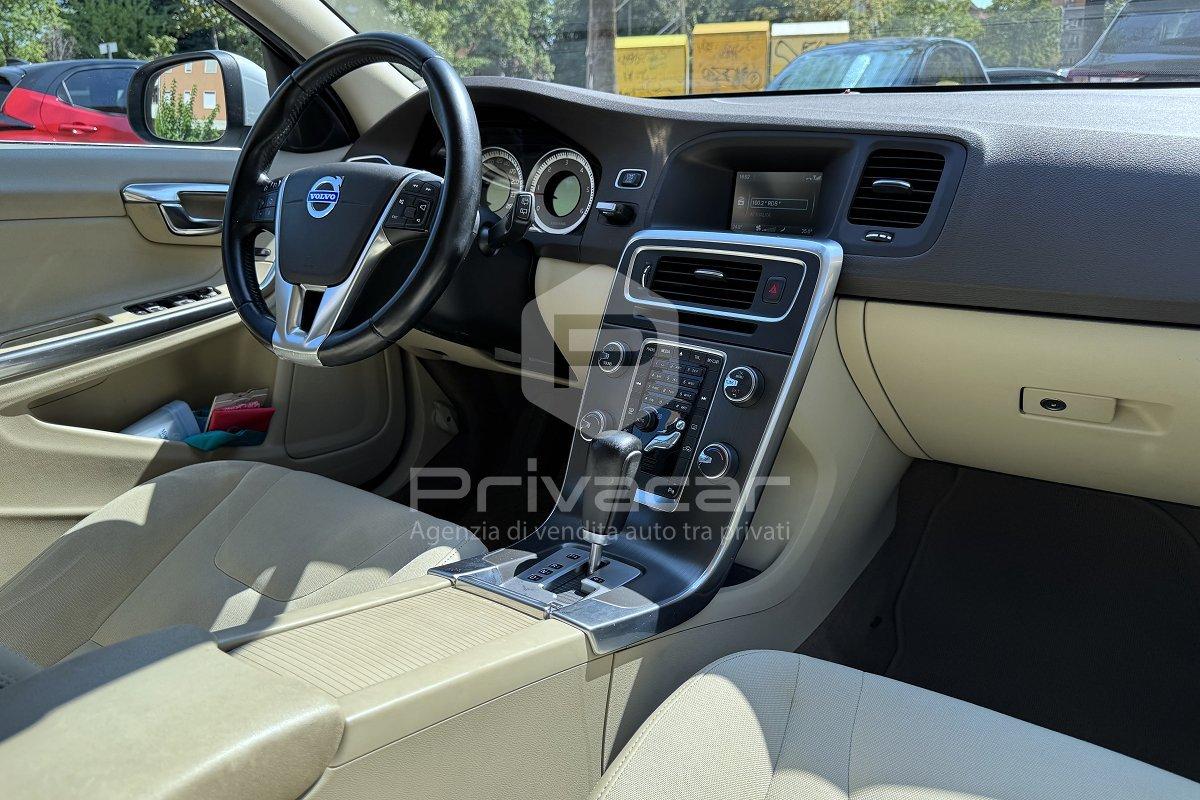 VOLVO V60 D3 Geartronic Momentum