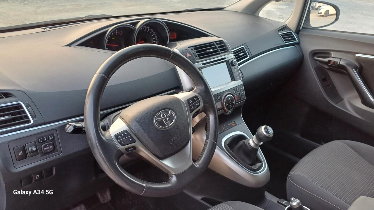 Toyota Verso 1.6 D-4D Style 7 Posti