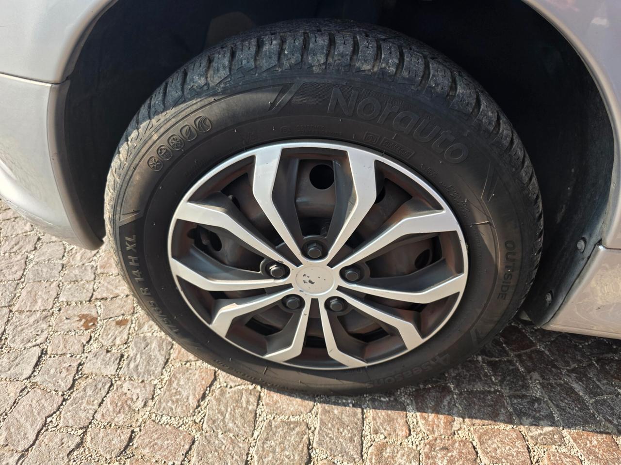 Peugeot 206 1.4 5p. Con 245.000km Neopatentati ok